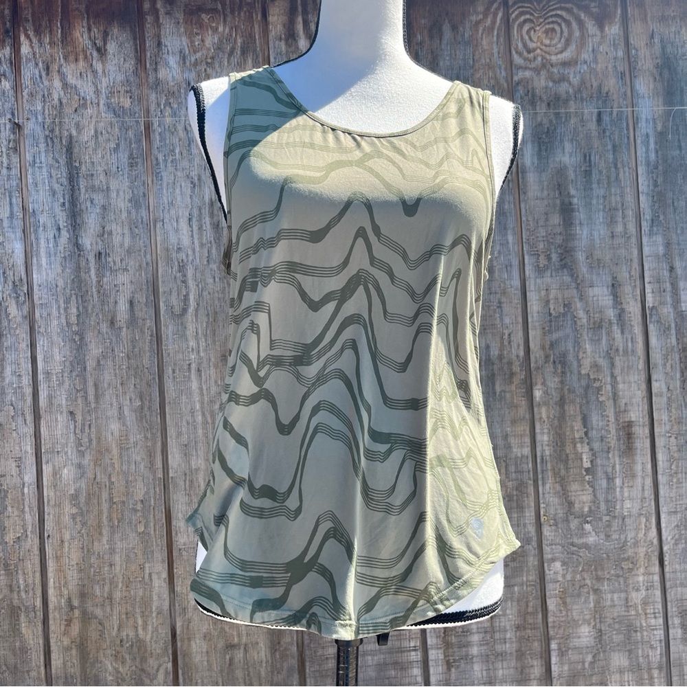 Stylish Green Patterned Tank Top